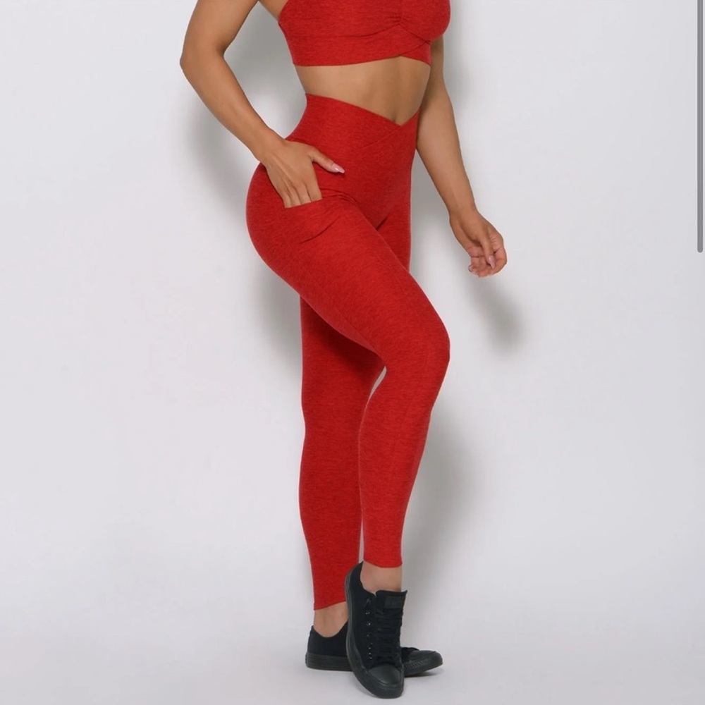 Bombshell Sportswear Countour Leggings in Red | Medium